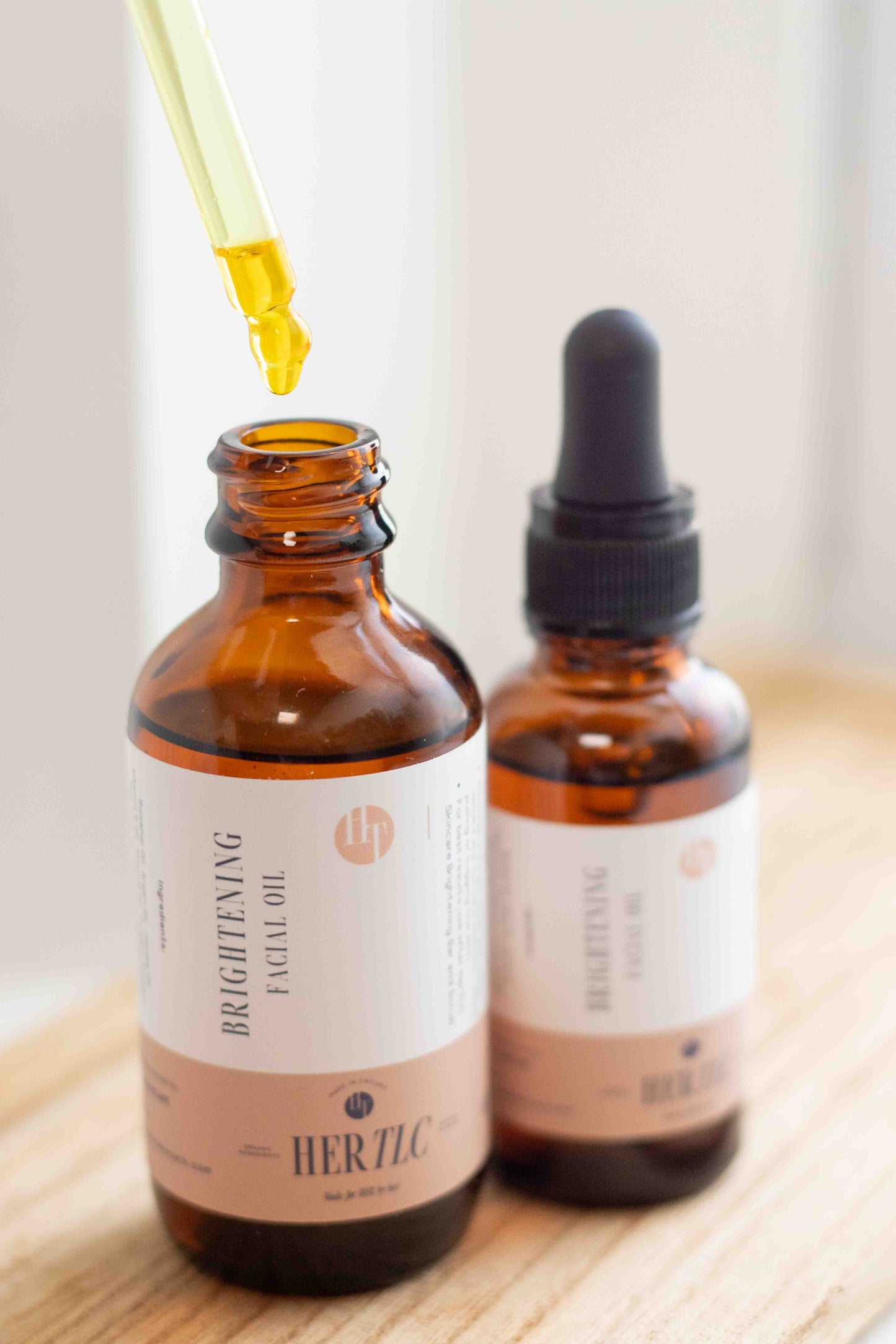 Brightening Facial Oil